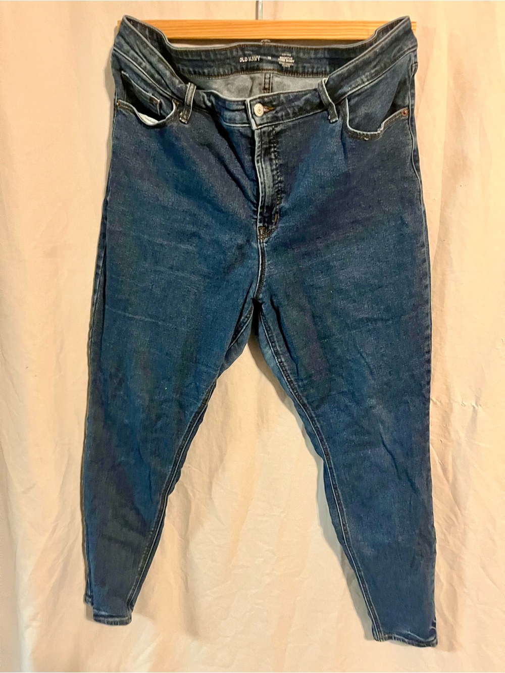 Old Navy Rockstar Super Skinny High Rise Jeans